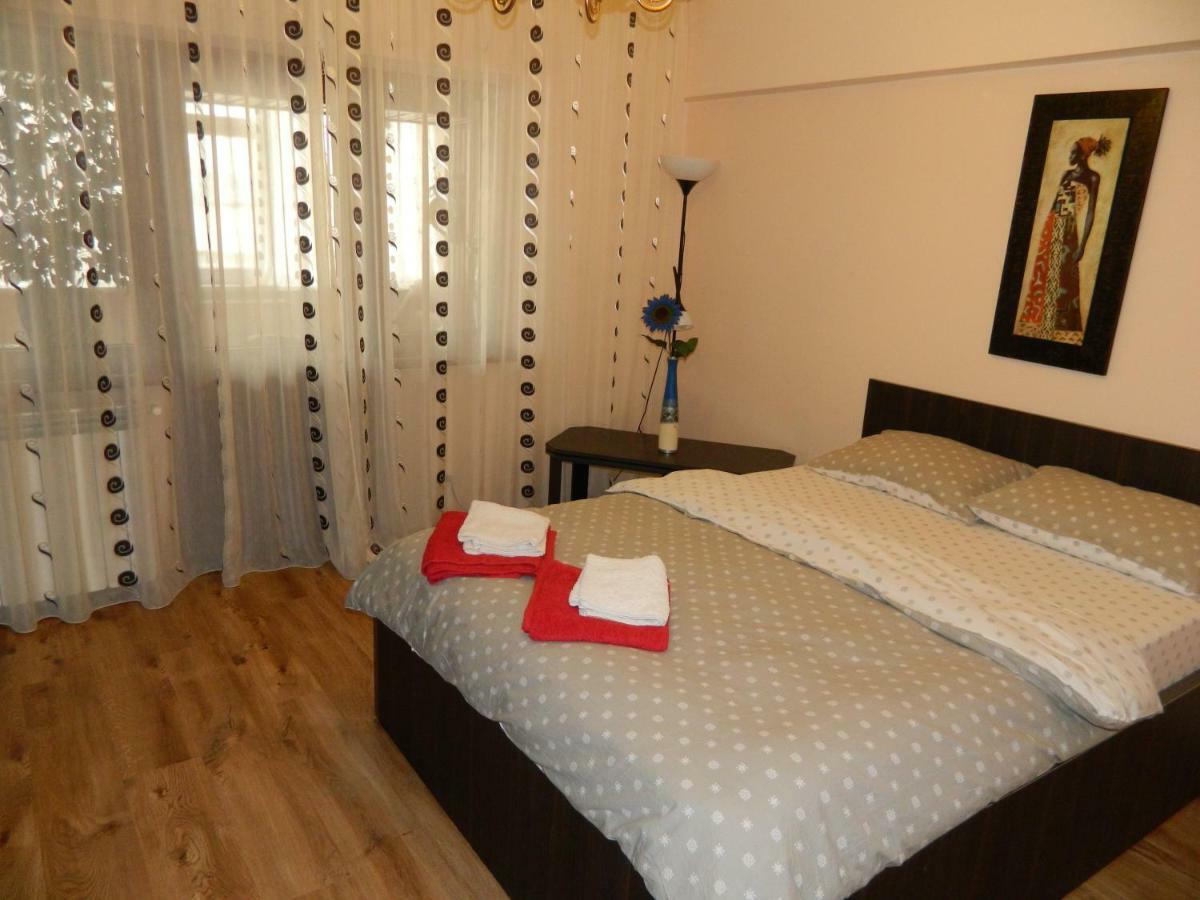 Апартаменты Apartament Antonia Тыргу-Окна Экстерьер фото